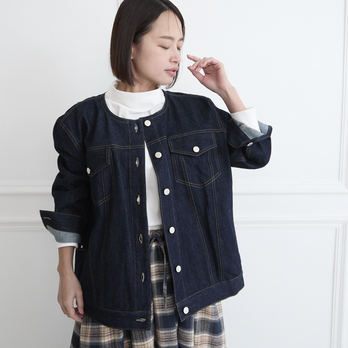 きれいめ 大人のオーバーサイズ ノーカラーデニムジャケット　インディゴ　0759D.BL