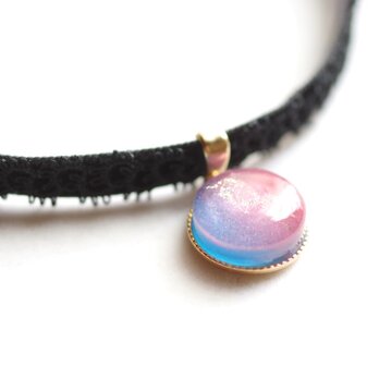 【受注製作】レジンアート　ラウンドモチーフとタティングレースとベルベットリボンのチョーカー〈あけぼの〉