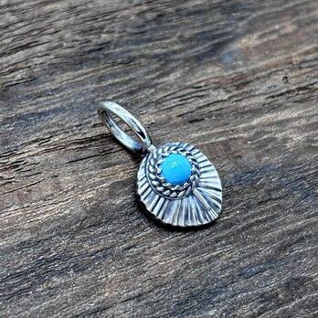 ターコイズのペンダントトップ、シルバー925製　snd095