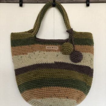 ニットボールが可愛い❣️段染め毛糸のシンプルバッグ⑤