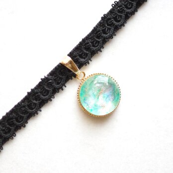 【受注製作】レジンアート　ラウンドモチーフとタティングレースとベルベットリボンのチョーカー〈森の息吹〉