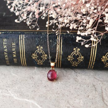 天然石ルビーの一粒ネックレス＊宝石質オーバル 7月誕生石 サージカルステンレス 金属アレルギー対応