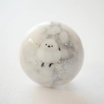 天然石ハウライトとシマエナガの帯留め　ブローチ 着物　振袖　和装アクセサリー　雪だるま　雪の結晶　冬　成人式