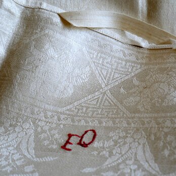 ヨーロッパのアンティーク ダマスク織リネン EOのモノグラム刺繍 トーション／タオル
