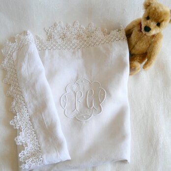 フランスのアンティーク【A】モノグラム刺繍とクロッシェレースのピローケース F＆C