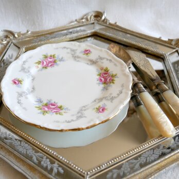 英国製【ROYAL ALBERT】TRANQUILITY バラの絵柄 デザートプレート