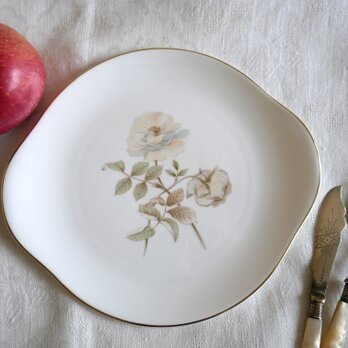 英国製【ロイヤル・ドルトン】ヨークシャーローズ ケーキ＆デザート BBプレート大皿