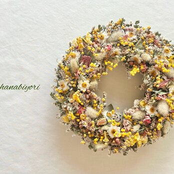 ミモザと春の小花のリース