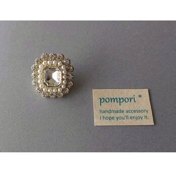 ★Ｂ品★パールビジューのブローチ