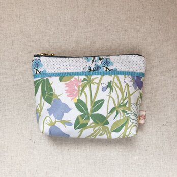 ポーチ　小物入れ　コスメポーチ　素朴な庭の草花