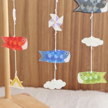 卓上ミニモビール・にぎやか鯉のぼり（4人家族バージョン・子鯉の色が選べる♪）