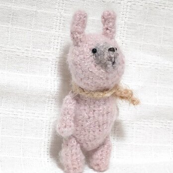 ウサギのあみぐるみ