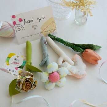 【出産祝いギフト】ベビー玩具ラトル　4点セット　ビタミンカラー