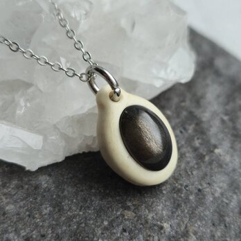 鹿の角 ブラックスターサンストーンのネックレス