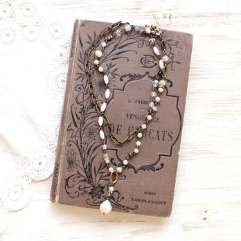 美しいものをつなぎ合わせて。　バロックガラスパール・ヴィンテージなムードのペンダント・ネックレス