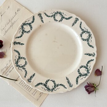 フランスアンティーク / Longchamp(ロンシャン)  リボンとリースの上品なディナープレート