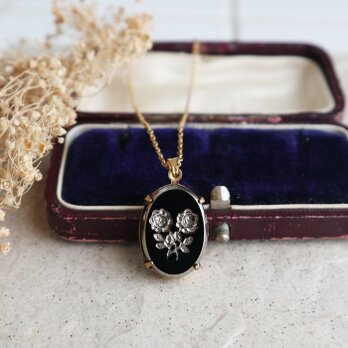 西ドイツヴィンテージ＊薔薇のインタリオガラスネックレス｜1950年代　金属アレルギー対応