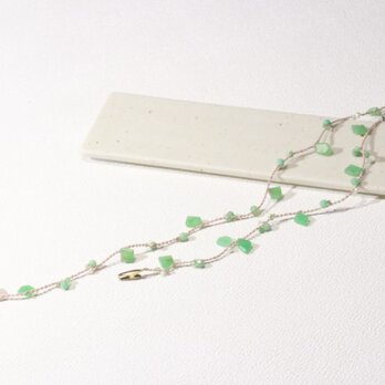 クリソプレーズとシルクのネックレス