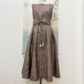 気軽に着てほしい大島紬 ゆとりAラインワンピース（ベルト付き・2WAY）　鶯神楽