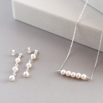 淡水パールの5連ネックレス＆3連ピアスセット【Silver925】