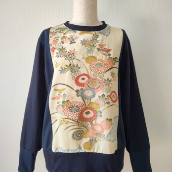 丸い菊の花·振袖トレーナー