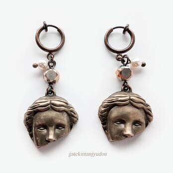 仮面のフープイヤリング【ピアス等変更可】