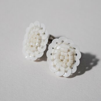 flower white 白い花 No.1 イヤリング