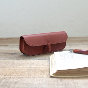 小さなタッセルの眼鏡ケース（ブラウン）