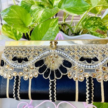 【30％OFF｜在庫8点のみ】刺繍が美しい がま口長財布｜撮影サンプル特別販売　長財布No.032