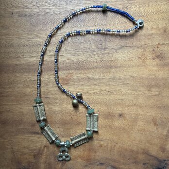 ＊古のとらいばるなネックレス。@アフガニスタンの遊牧民チャーム＋アフリカドゴンビーズ＋再生ビーズ＋ジャワのシードビーズ2種