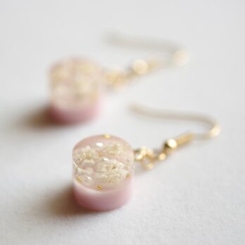 レジンアート　ラウンドピアス〈花筏〉