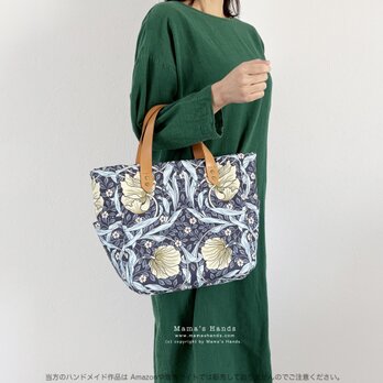 《ウィリアムモリス 優雅な時代の記憶》ピンパーネル スペイン製  花柄  ネイビー ブルー  紺色 革 トート 手提げ バック