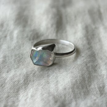 シルバーリング　オパール原石　13号相当