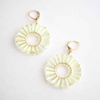 ガラスタワーのリングピアス/イヤリング  （イエロー）【受注】