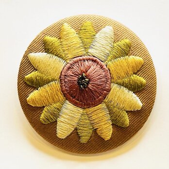 アルチザン刺繍ブローチ　ひまわり