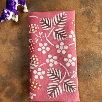 柿渋・草木染め手ぬぐい　イチゴ