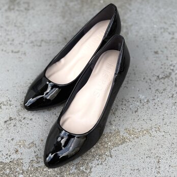 23.0cmのみ　エナメルブラック　5.5cmベーシックパンプス　ふわふわインソール