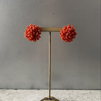 Vintage retro red coral flower bouquet design earring