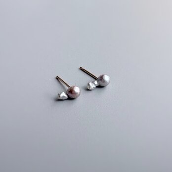 一点もの　K10YGミニアコヤベビーケシバロック真珠パールスタッドピアス ナチュラルカラー