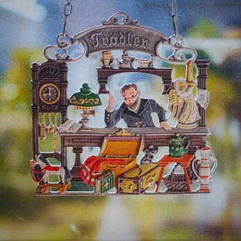 錫の飾り Trödler アンティークショップ　　 Kühn　ドイツ