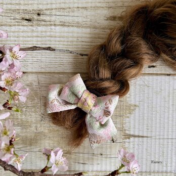 大人かわいい金襴桜のリボンヘアゴム　金襴　桜　パステルカラー　春　ギフト　sakura