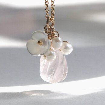 ローズクォーツ×淡水パール ネックレス｜天然石 14Kgf 華奢 上品 やわらかピンク — Quiet bloom —