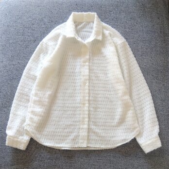 シャギーカットジャカードのブラウス