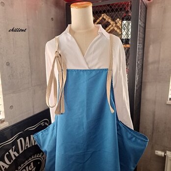 【背中がかわいい】エプロンドレス：セルリアンブルー×リネン【0930】