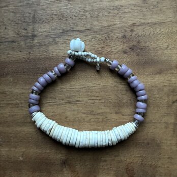 ＊古のブレス。@ダチョウの卵の殻ビーズ＋ボヘミアビーズ＋ジャワのシードビーズ＋カレンシルバー＋ナガ族みかん玉など