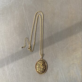 Vintage 70s Euro retro botanical flower bird damascene necklace