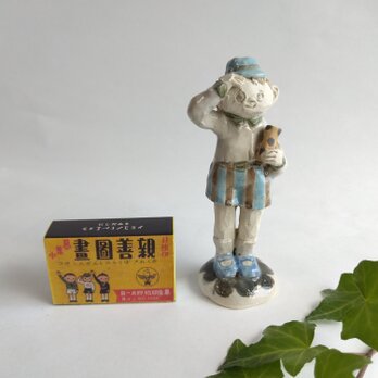 敬礼男子　【燐寸箱ノ世界】