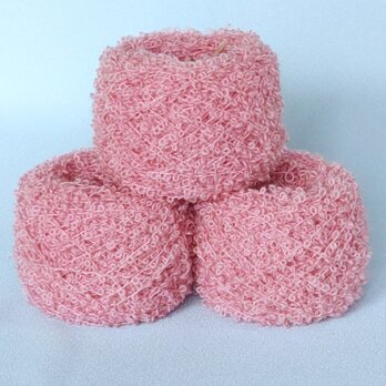 手染めの草木染め毛糸（ループヤーン）No876コチニール　手編み用　手織り用