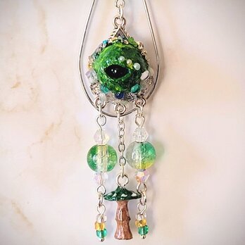 【15】緑の目玉チャーム