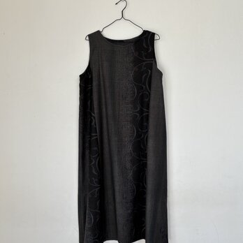 ＊アンティーク着物＊花唐草模様泥大島紬のワンピース（Ｌサイズ・５マルキ）